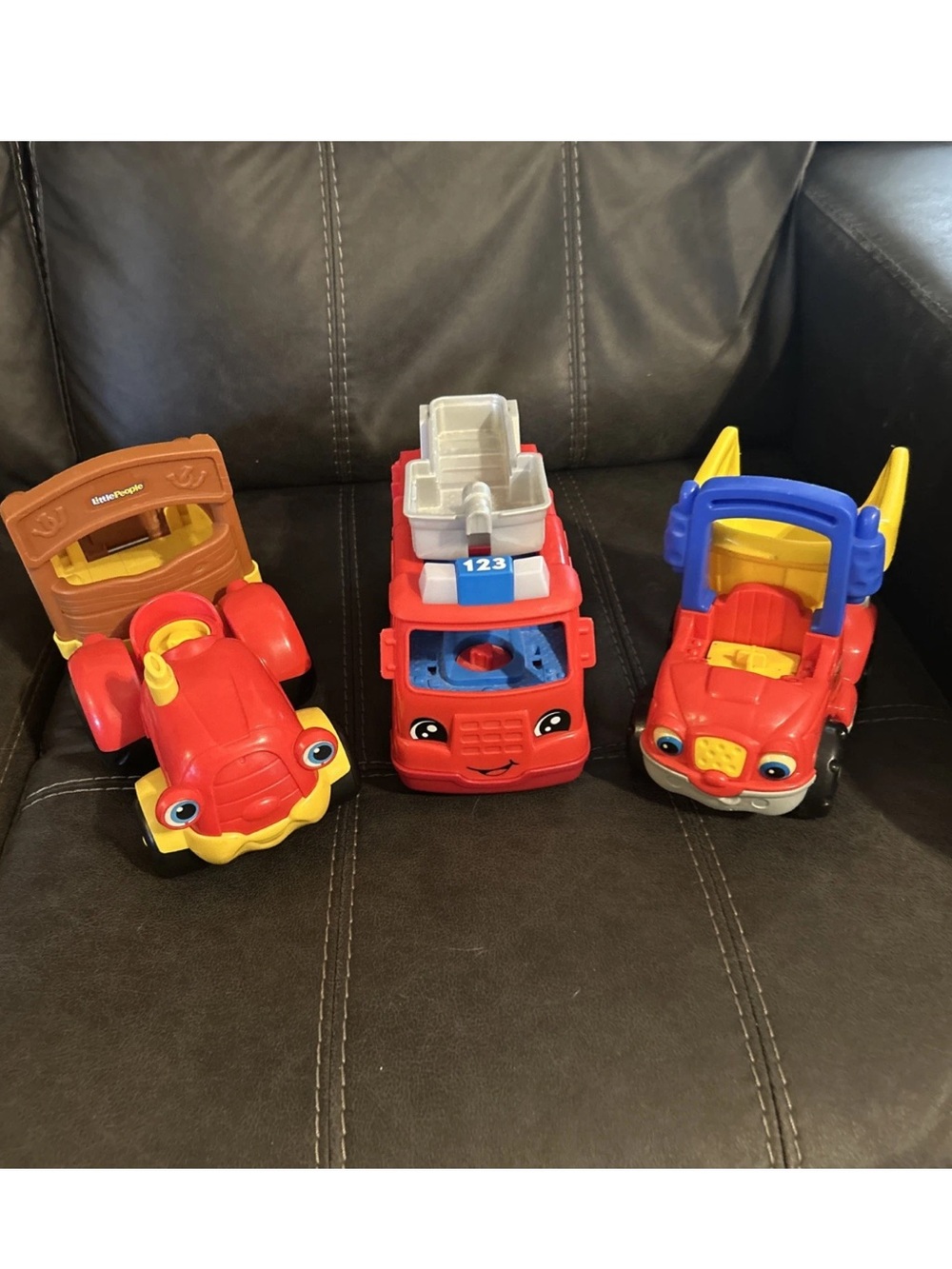 Fisher-Price Little‎ People Vehicle Lot Fire Truck Tractor Truck